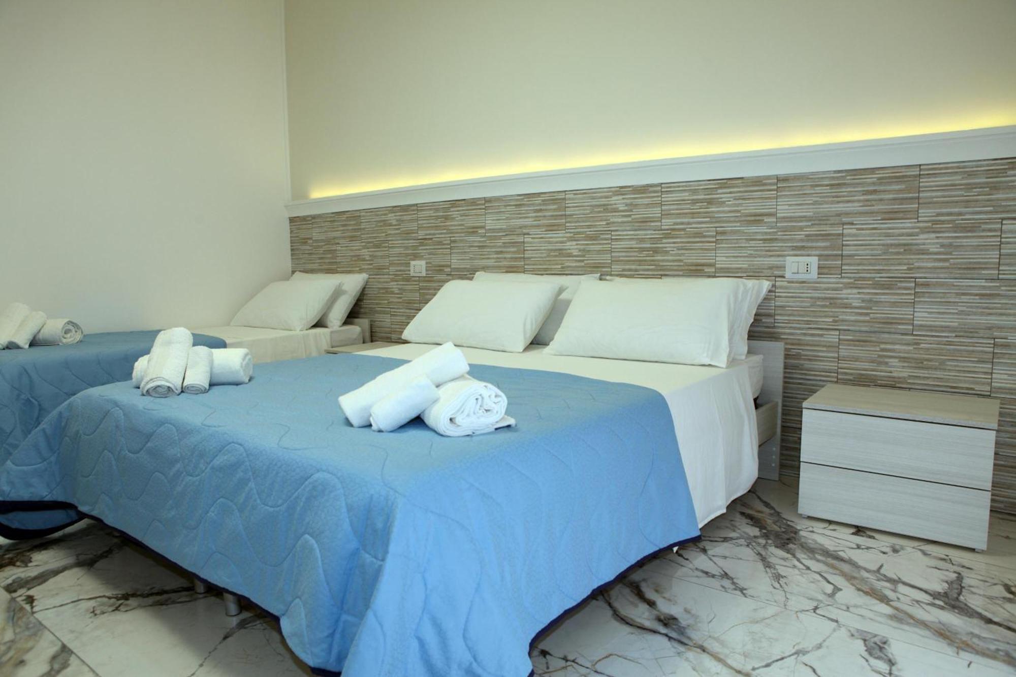 Pino Resort With Shared Pool Torre Lapillo Bagian luar foto