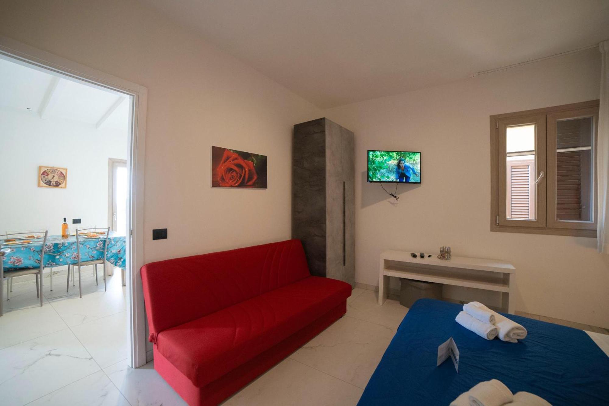Pino Resort With Shared Pool Torre Lapillo Bagian luar foto