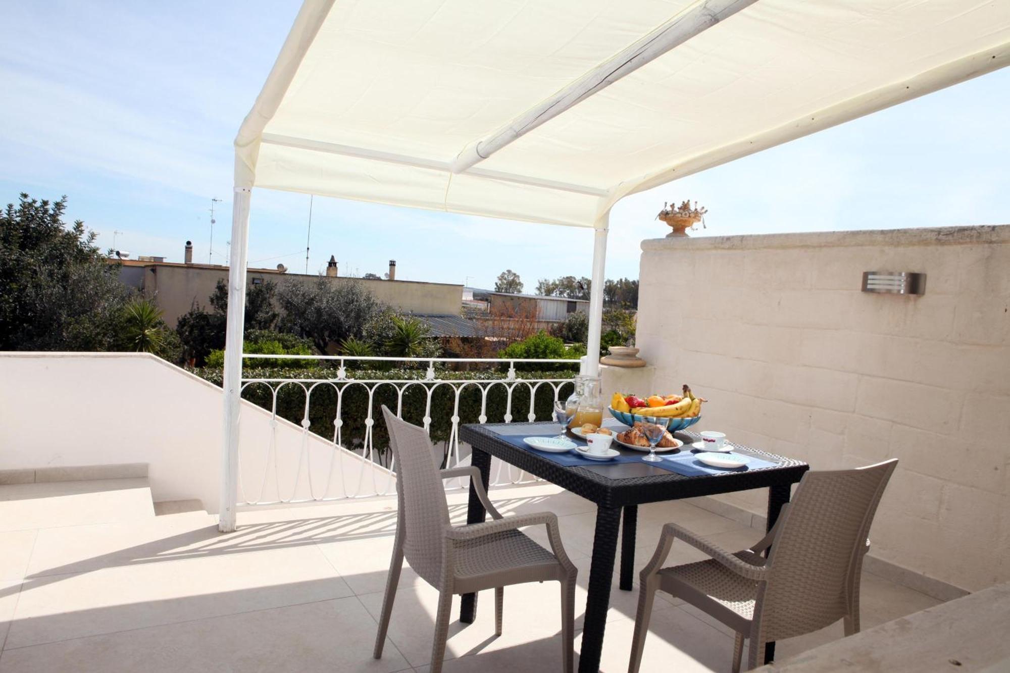 Pino Resort With Shared Pool Torre Lapillo Bagian luar foto