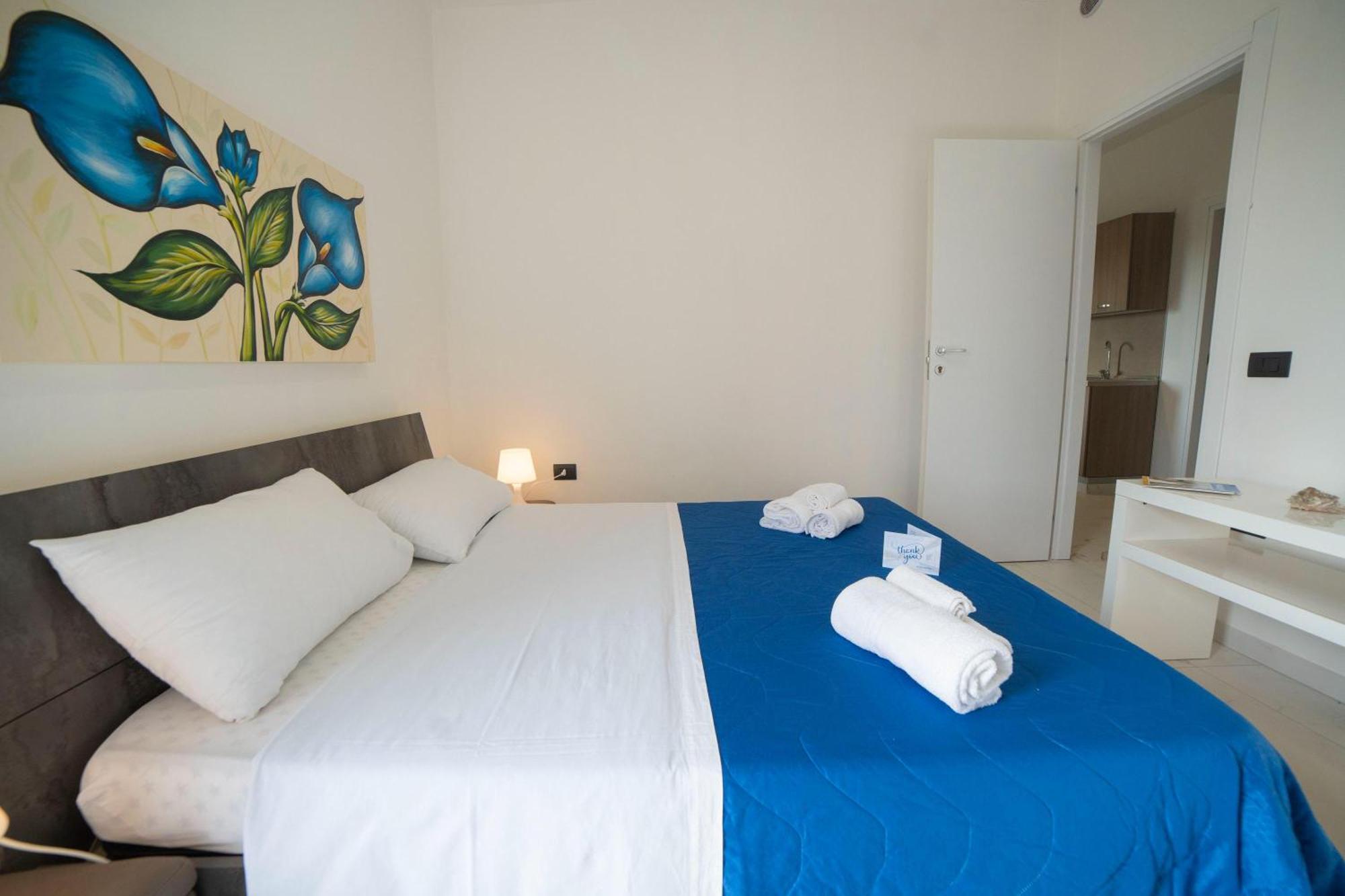Pino Resort With Shared Pool Torre Lapillo Bagian luar foto